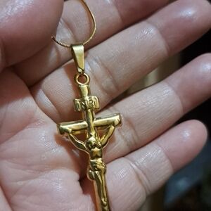 Gold Tone Crucifix Pendant Necklace